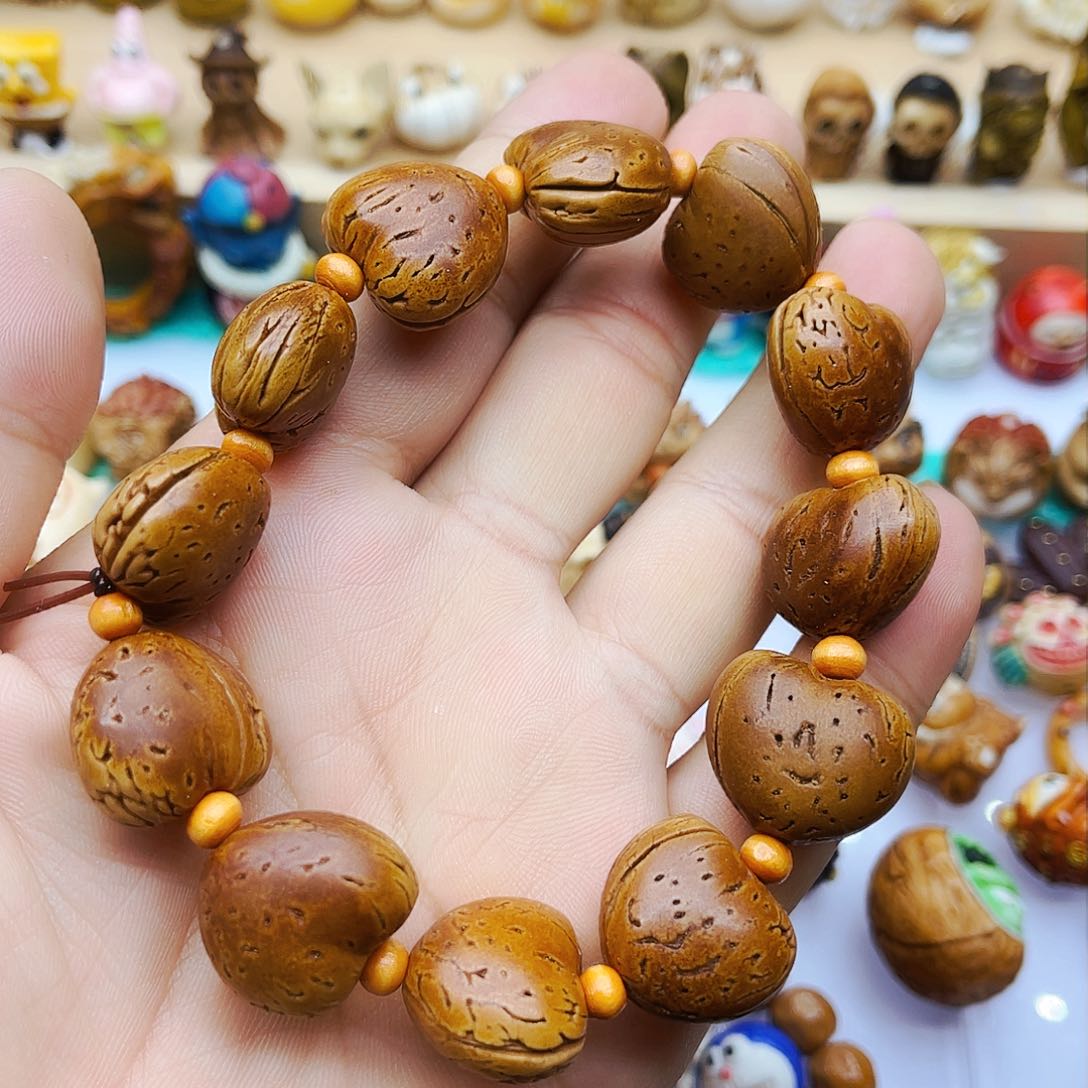 桃核吊坠零零落落啦啦啦