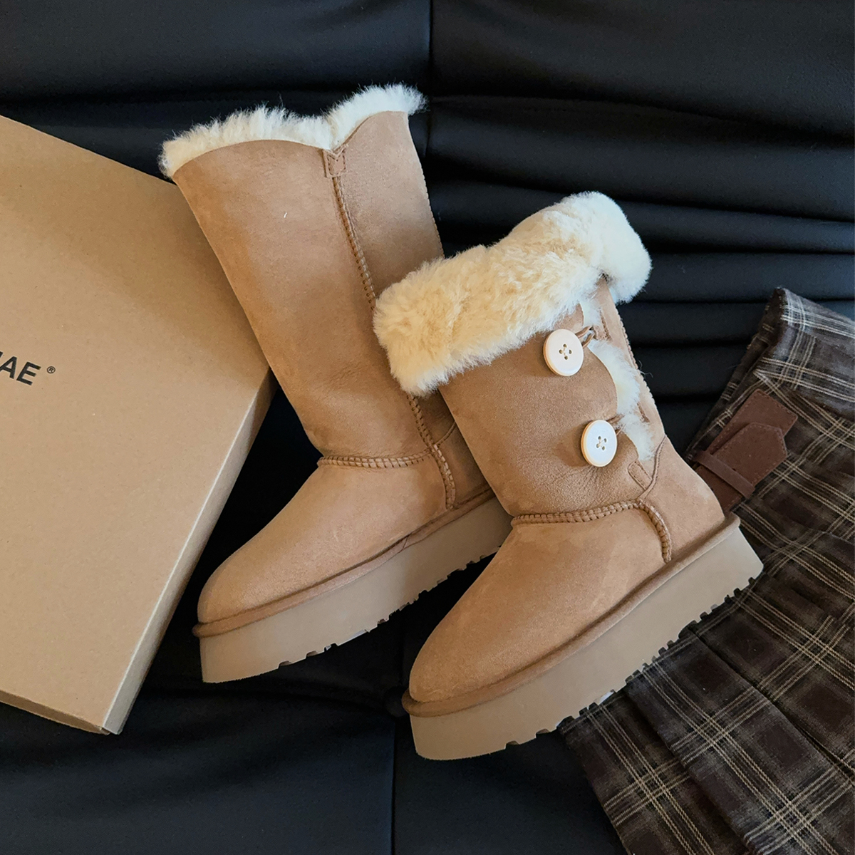 2025新款冬季羊皮毛一体高筒雪地靴女长靴子防滑厚底真皮保暖棉鞋