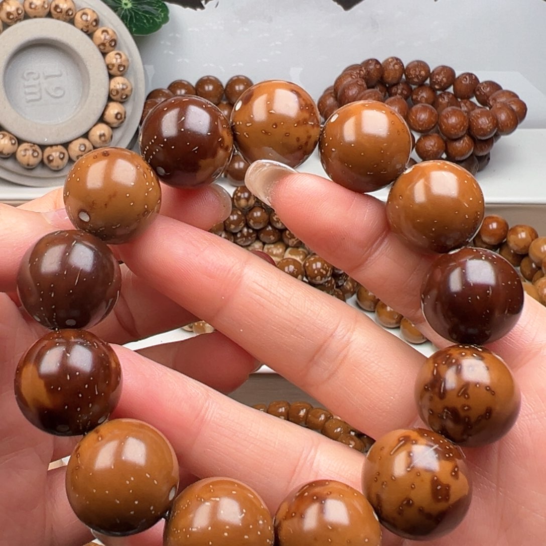 紫金鼠手串18光珠反油练手款