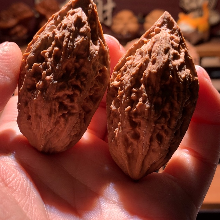 文玩核桃吊坠楸玥核13