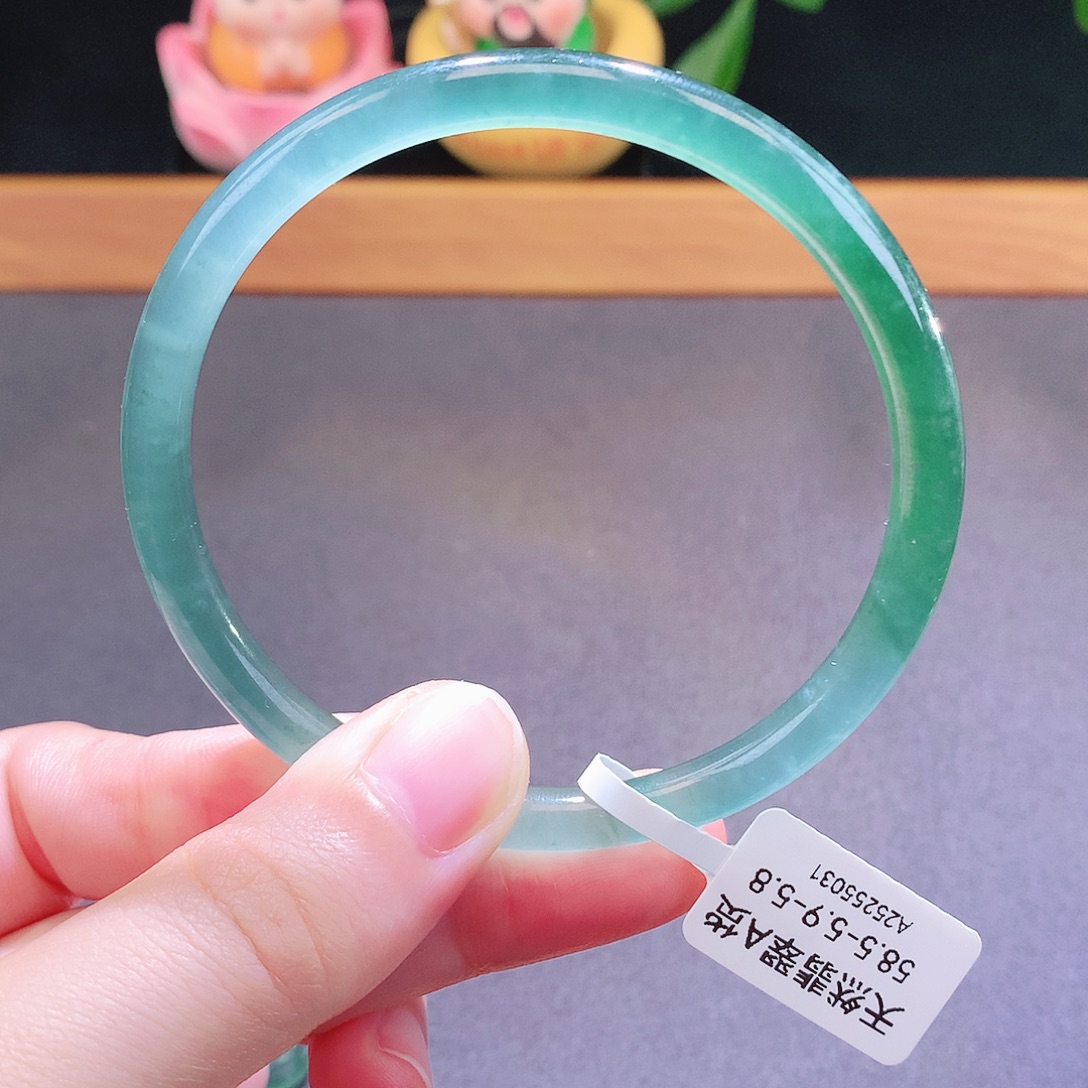 翡翠未镶嵌手镯天然翡翠