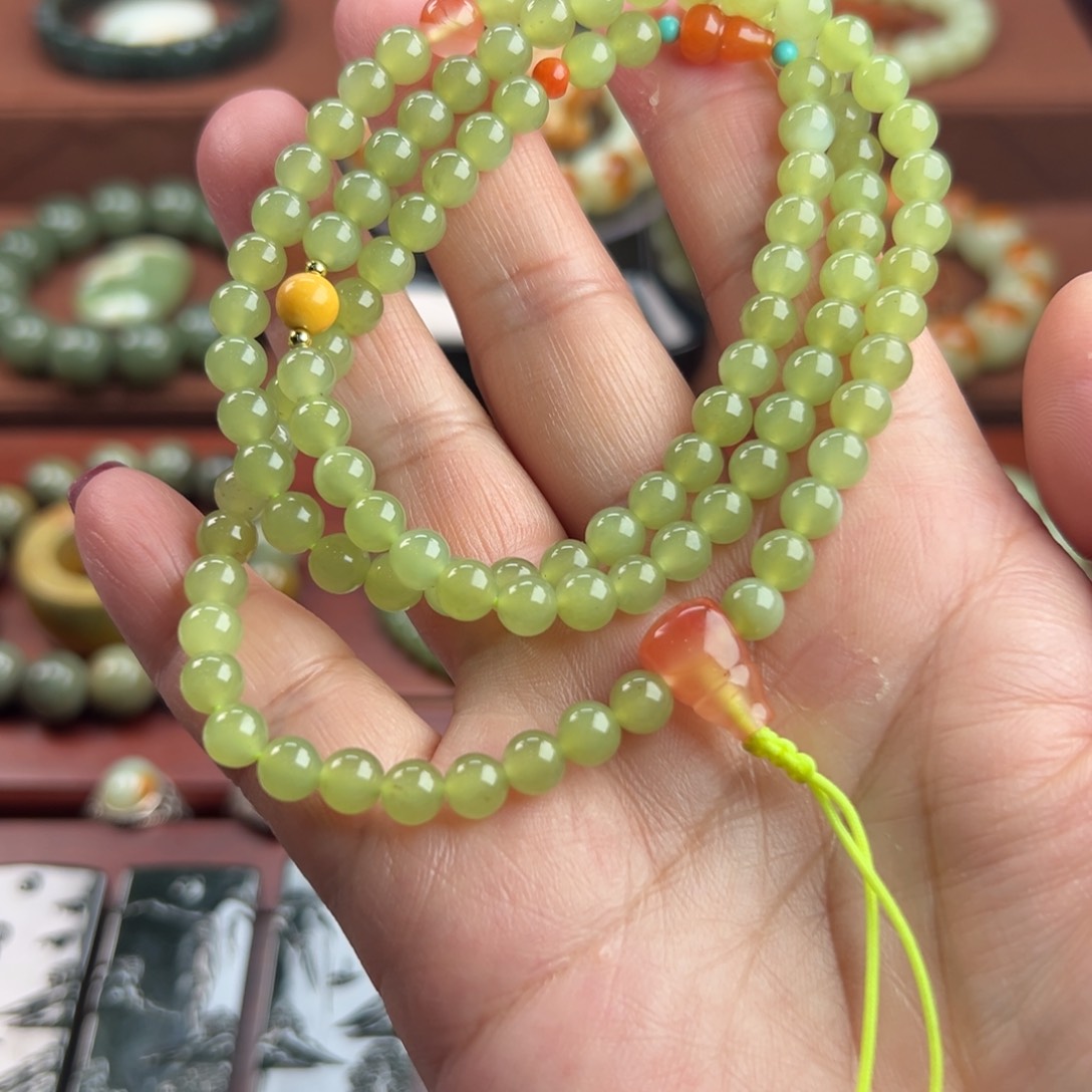 岫岩老玉（透闪石质玉）项链未镶嵌