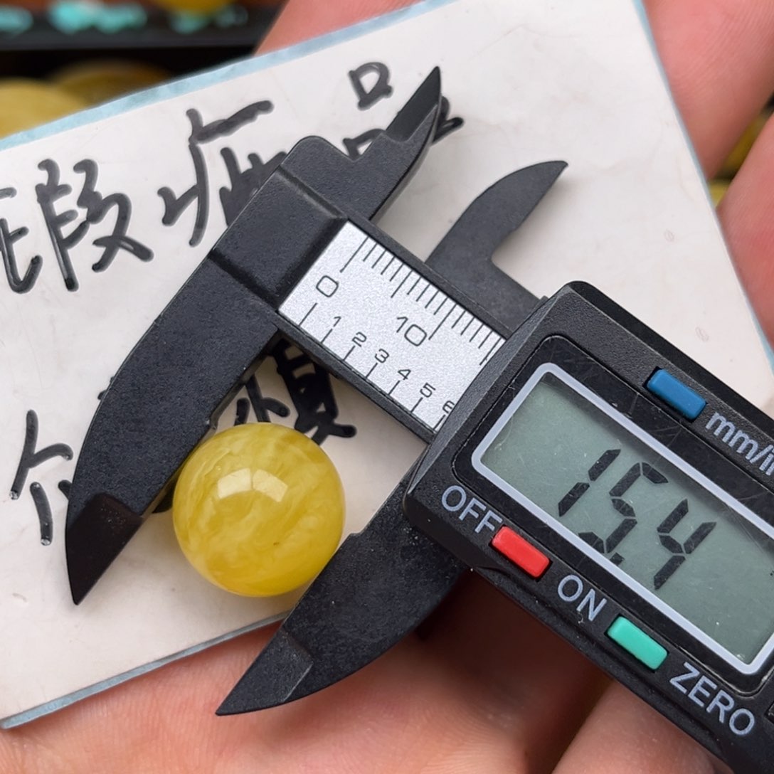 未镶嵌蜜蜡裸石蜜蜡