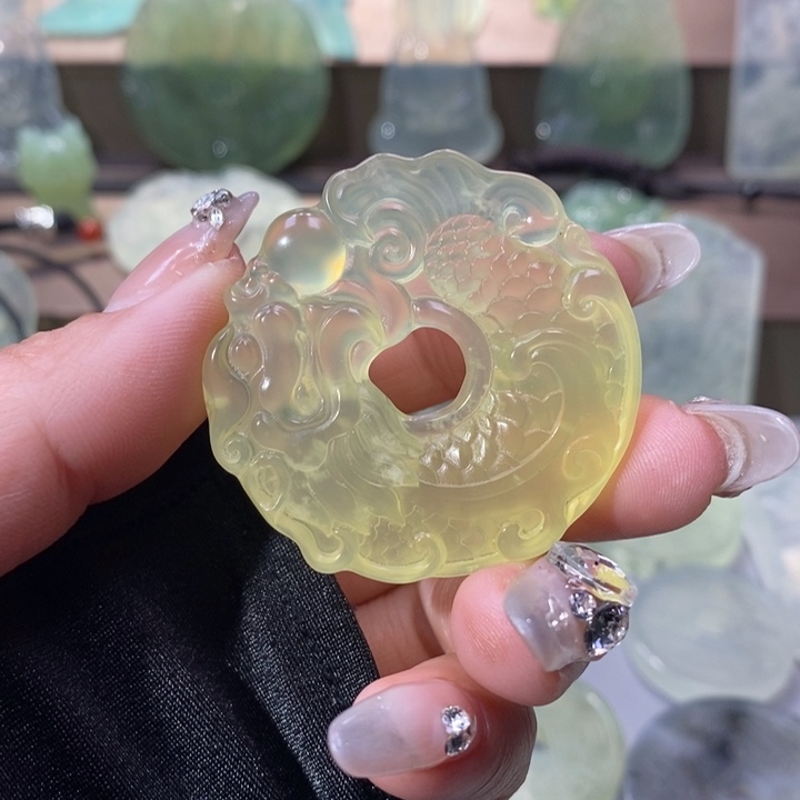 岫玉吊坠未镶嵌吊坠