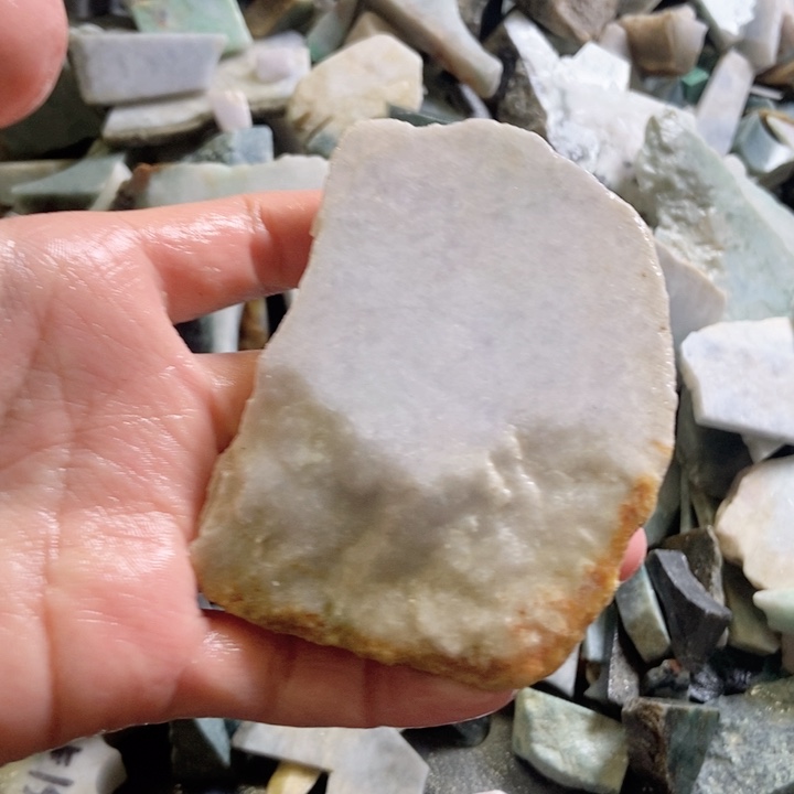 翡翠颈饰未镶嵌天然翡翠