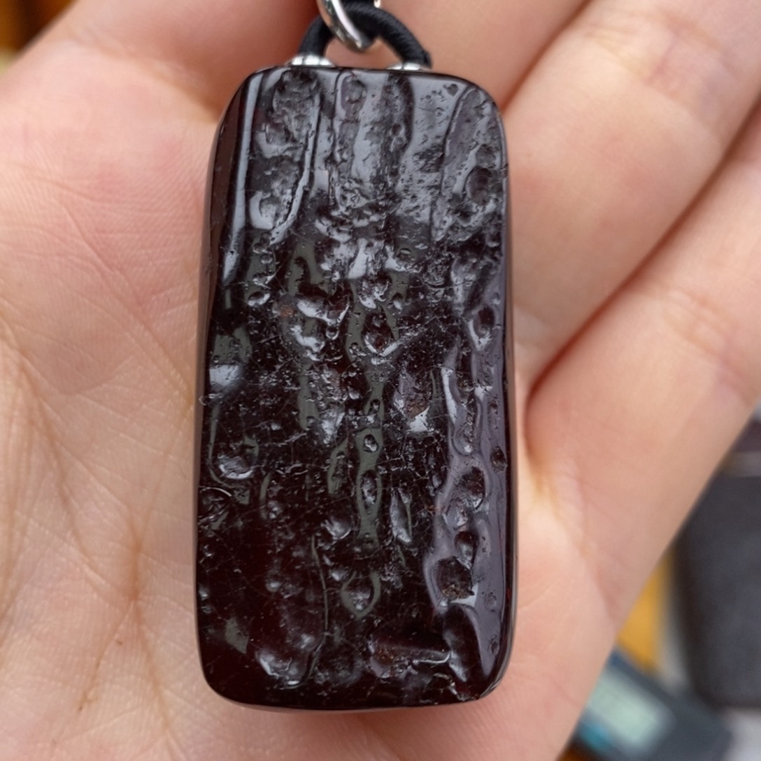 琥珀吊坠(赠链)未镶嵌