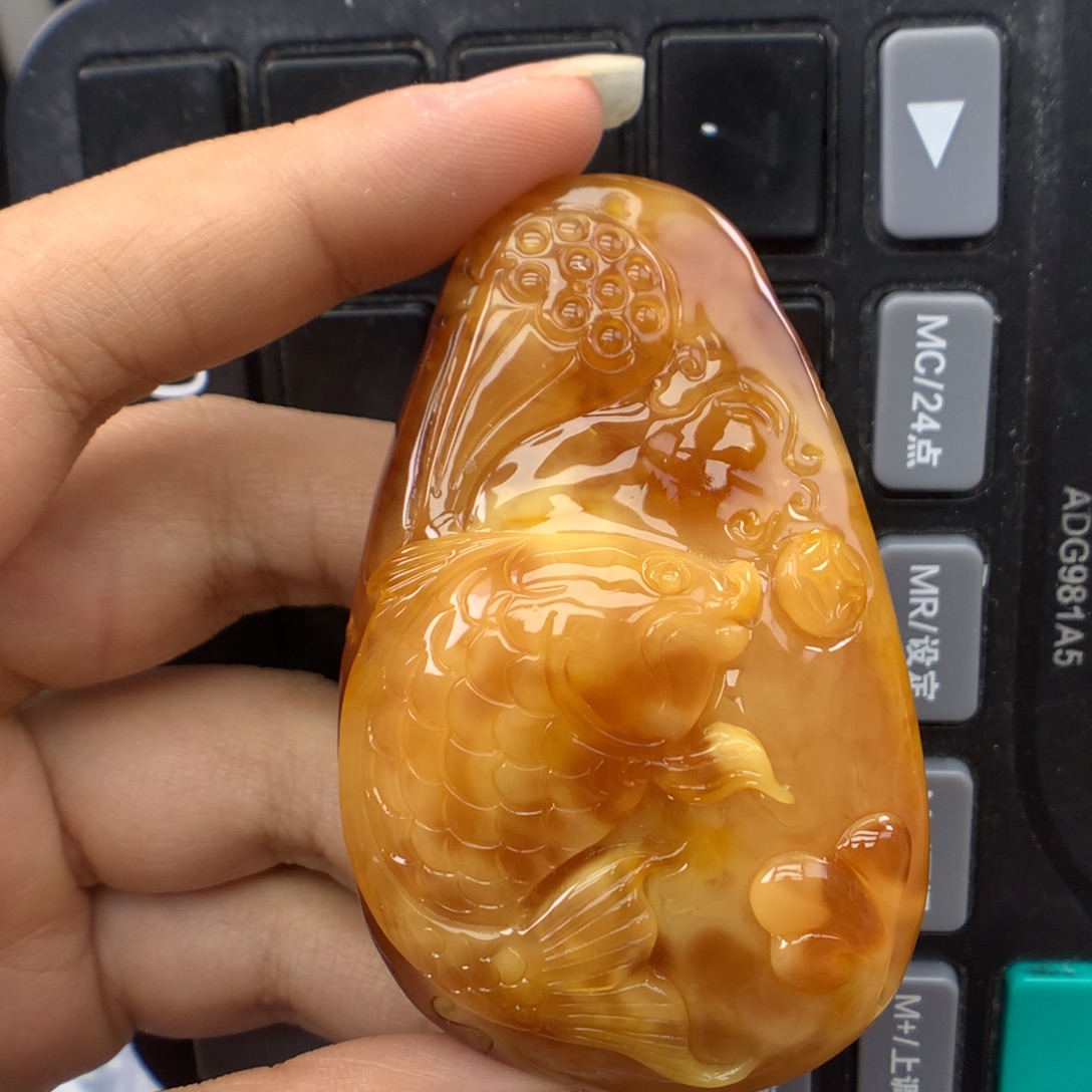 琥珀未镶嵌珠宝奇石