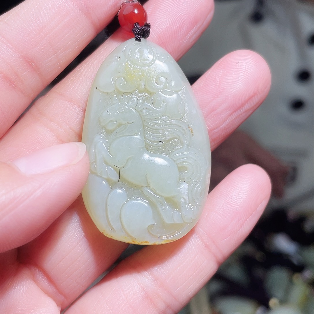 和田玉颈饰未镶嵌