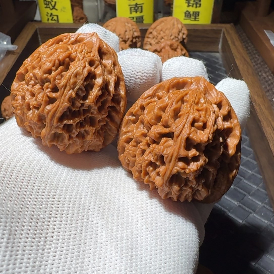 声***声文玩核桃吊坠40全品三角南疆