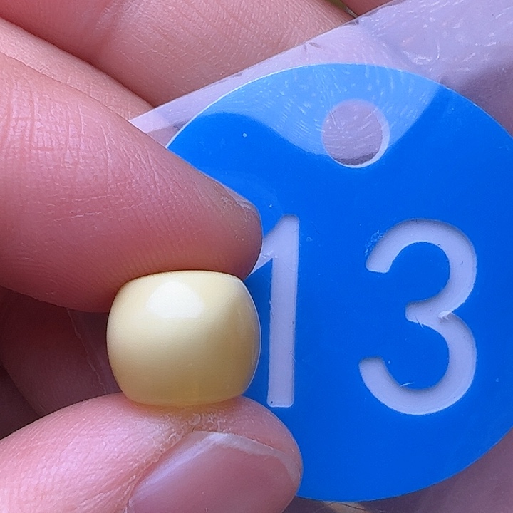 蜜蜡裸石未镶嵌10m m