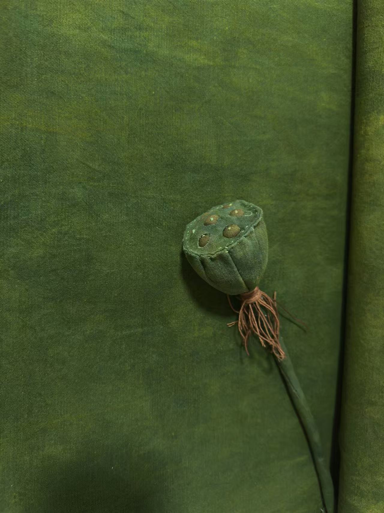 手工绿色布植物染