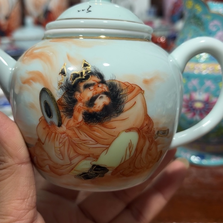 cv h g h j h g g g vv