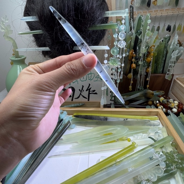 蛇纹石玉发饰未镶嵌短