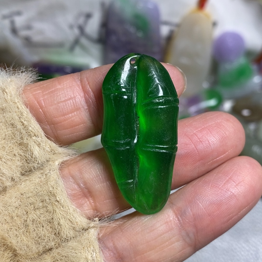 和田玉（糖玉）未镶嵌颈饰