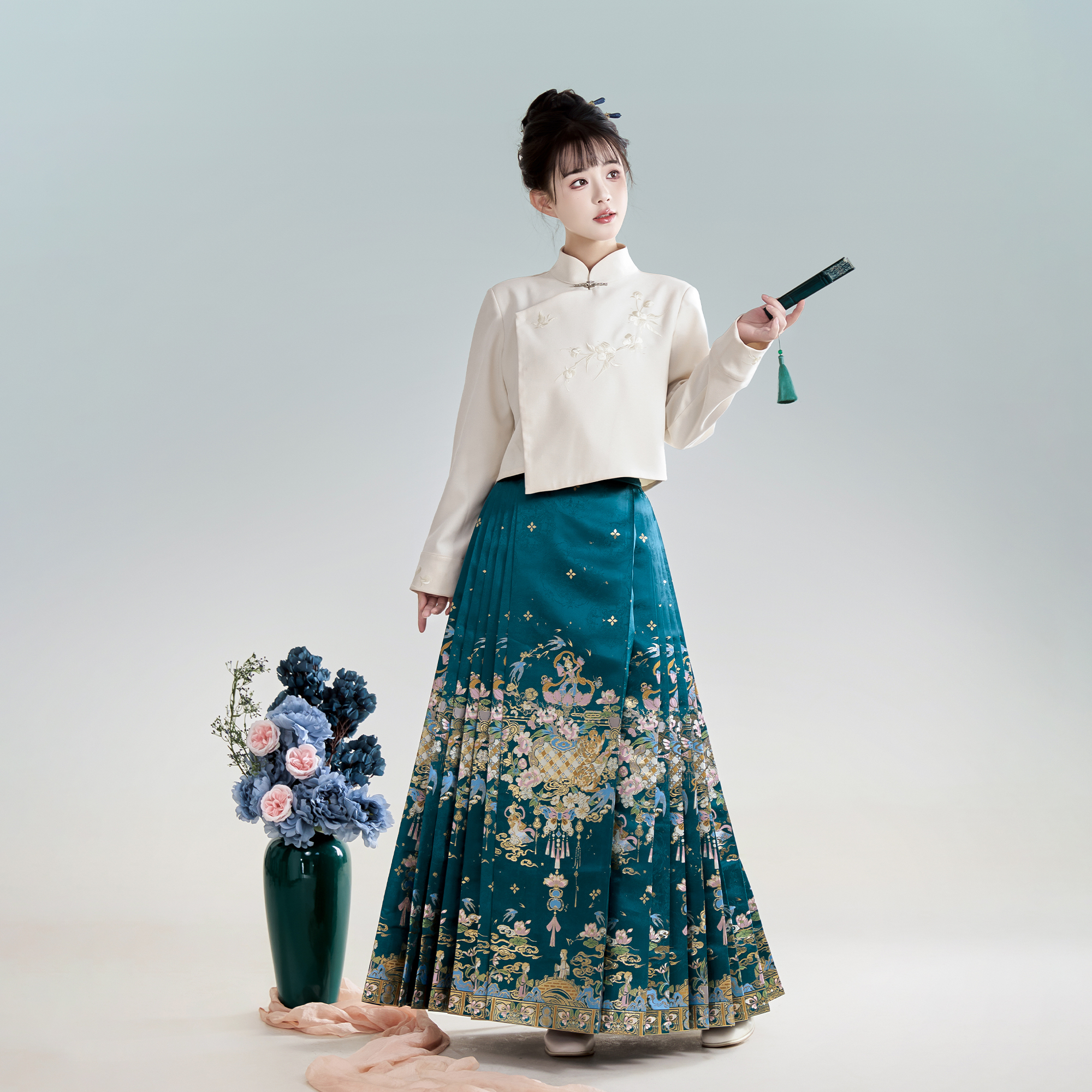 揽风华【影戏长安】原创汉服仿妆花织锦缎双经轴工艺马面裙套装