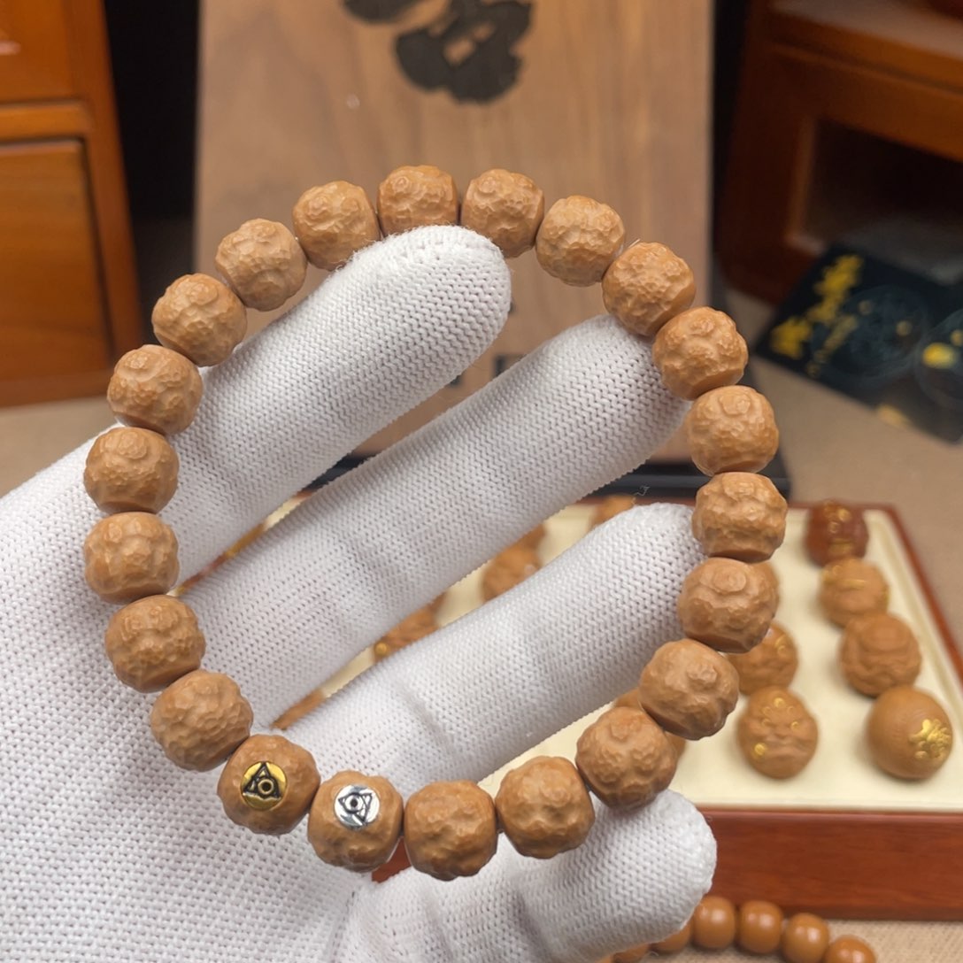 猴头核桃把件趁****，观岩