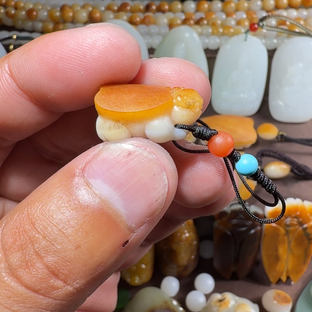 和田玉颈饰未镶嵌风*兰