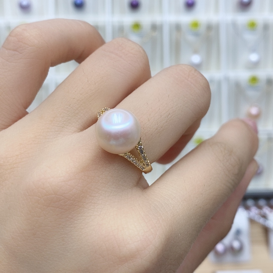 淡水珍珠合金颈饰