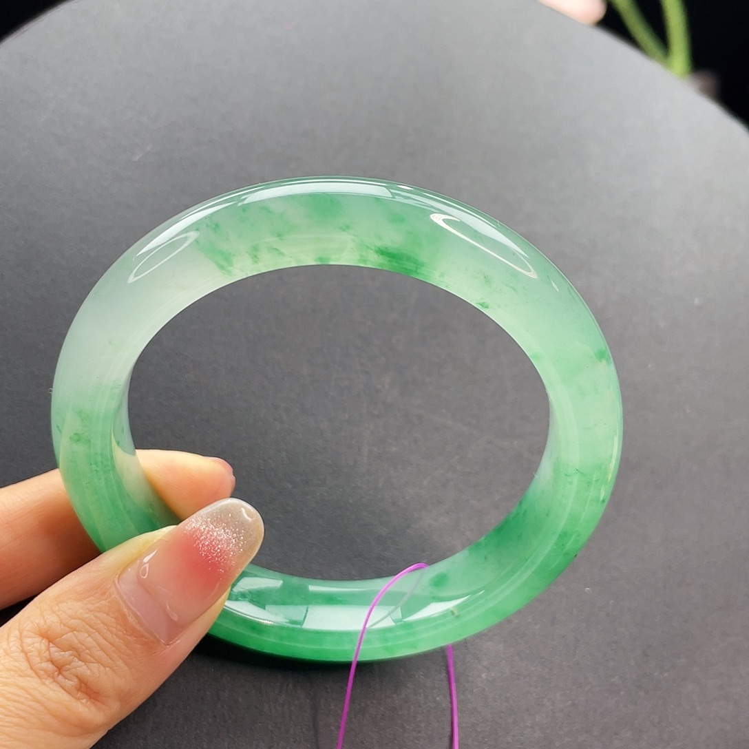 石英质玉手镯未镶嵌56佳