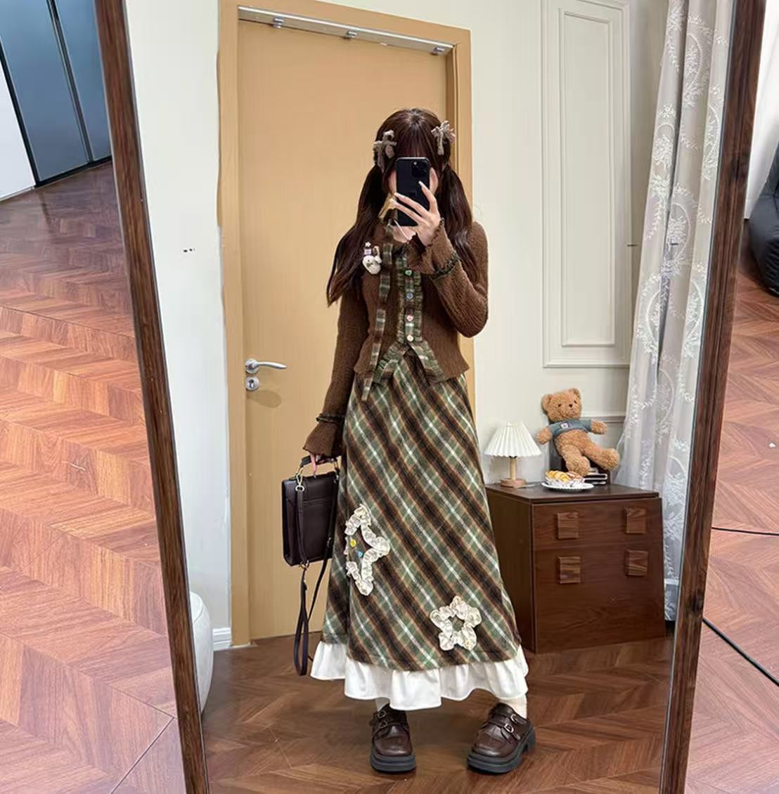  甜美风毛针织开衫上衣女秋冬格纹绣花长裙