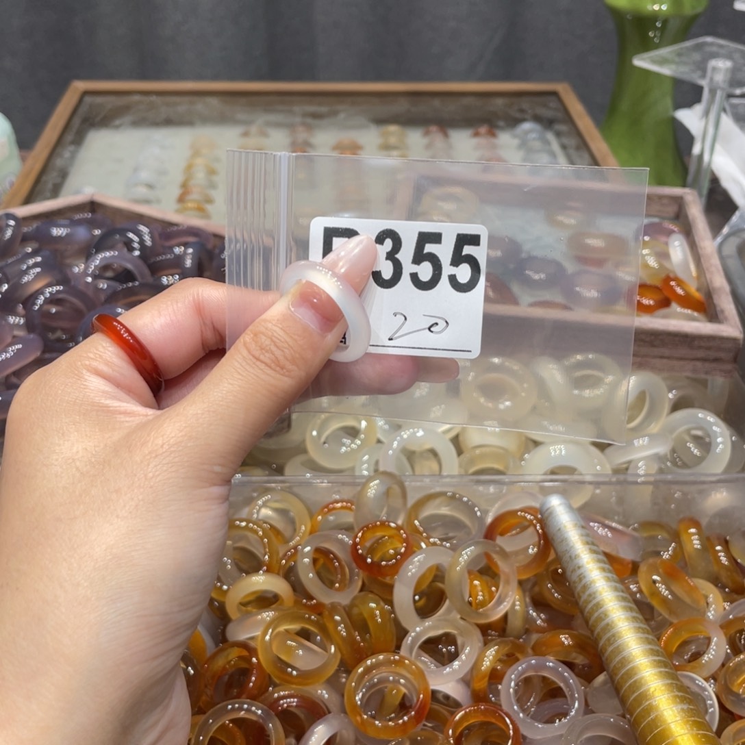 玛瑙/玉髓未镶嵌戒指355