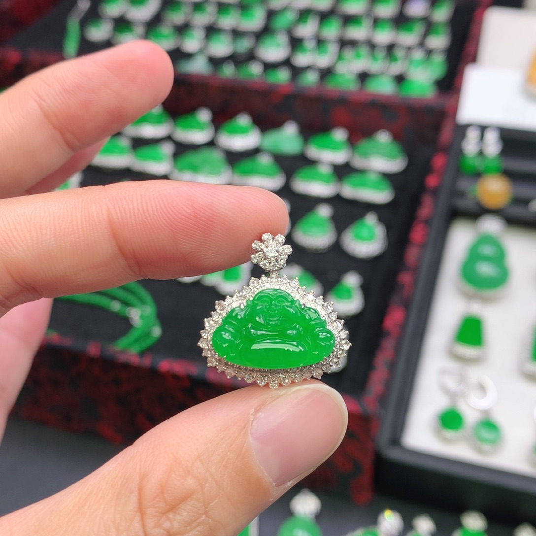 乐***呀翡翠18K金镶嵌吊坠(不含链)