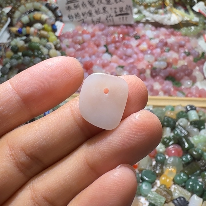 和田玉未镶嵌珠宝半成品