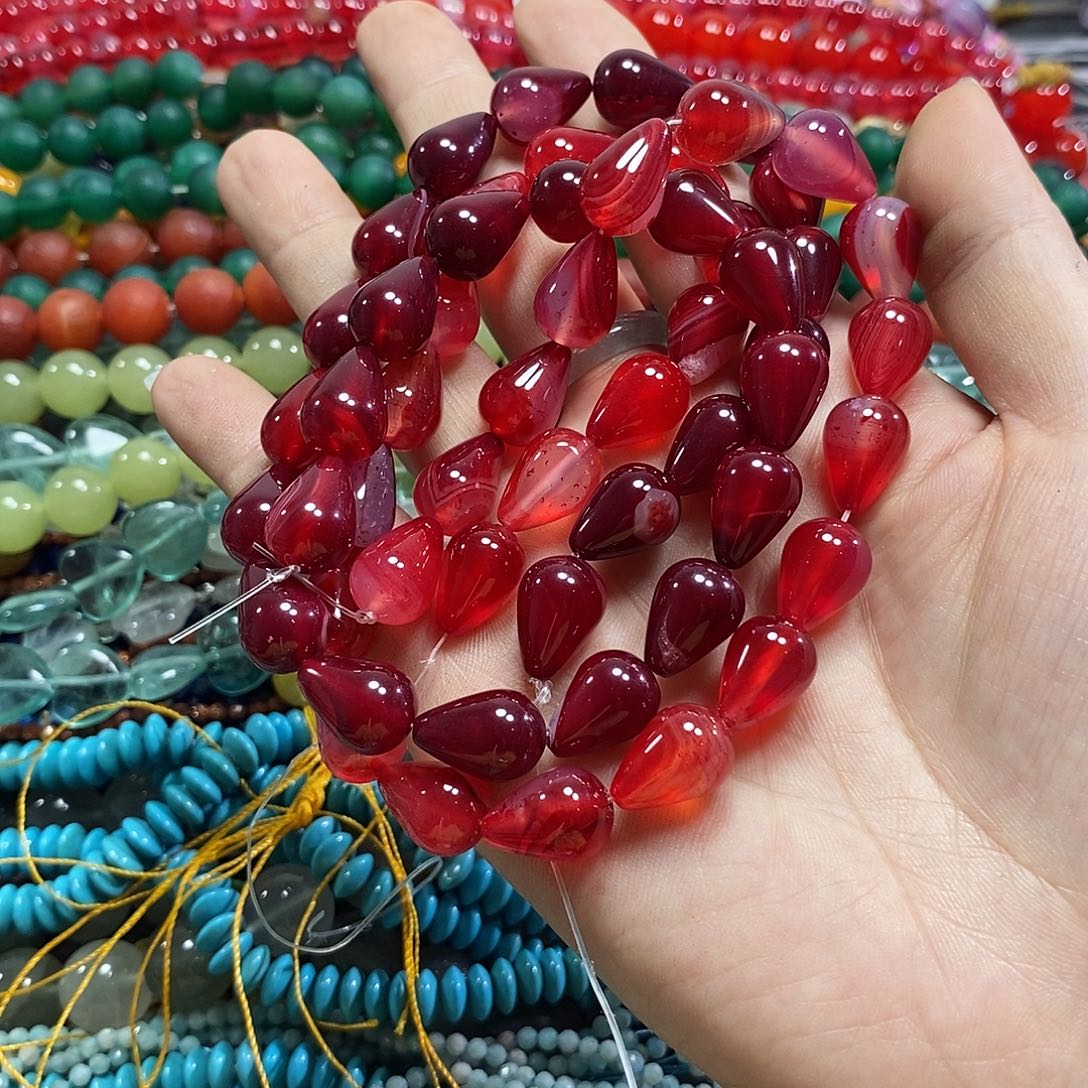 玛瑙/玉髓未镶嵌珠宝半成品鸽血红玛瑙水滴一条卡10mm