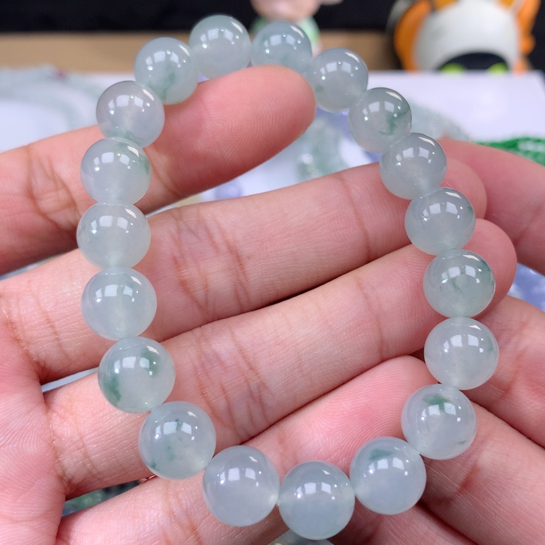 翡翠手链未镶嵌翡翠