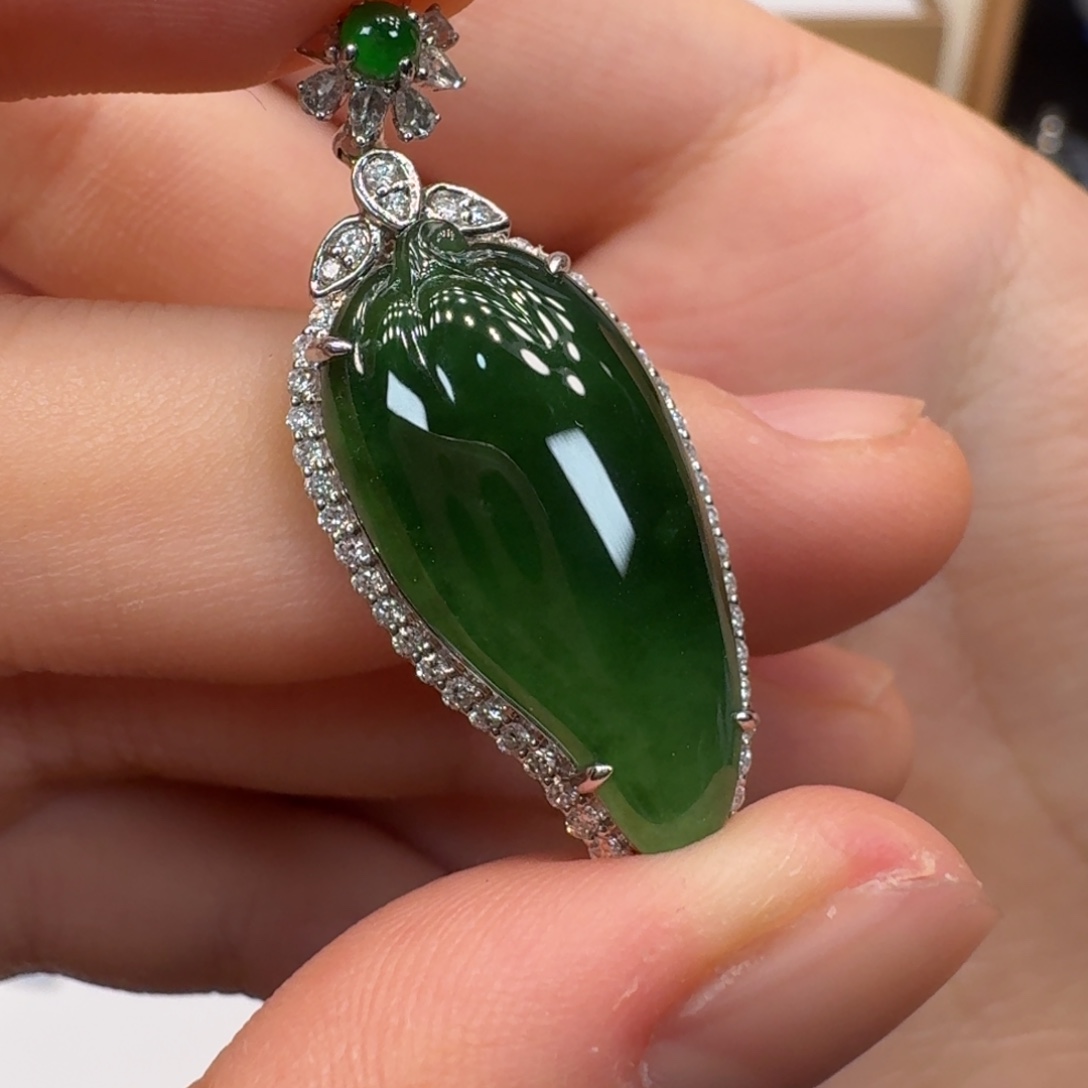 吊坠(不含链)18K金镶嵌翡翠福瓜拉绿