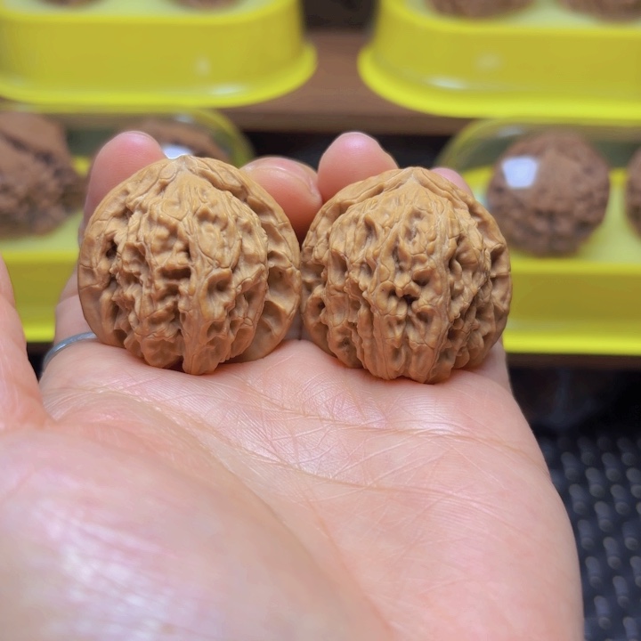 文玩核桃吊坠四座楼