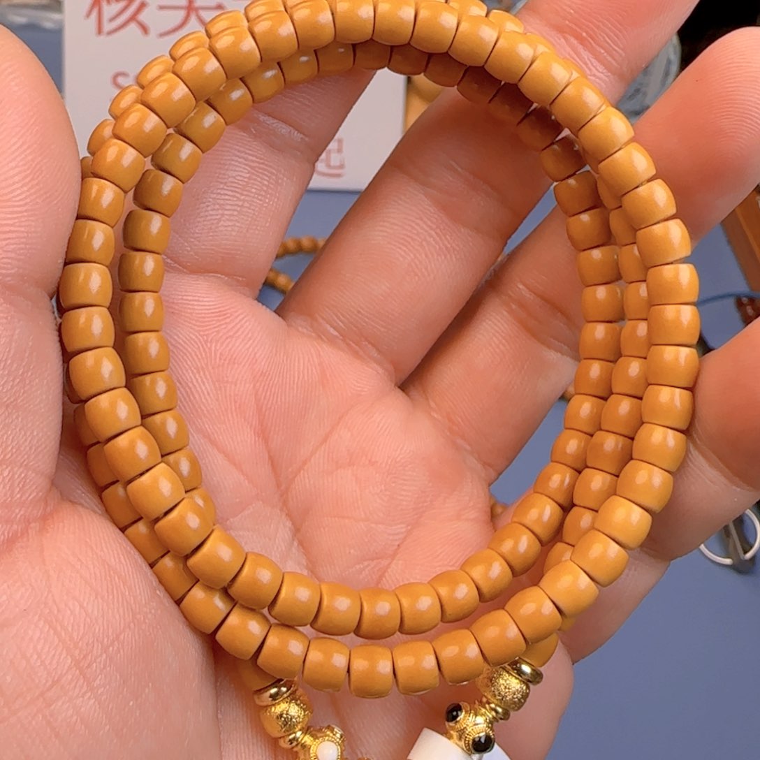 橄榄核手串半****?核尖直切尺寸5.7ss