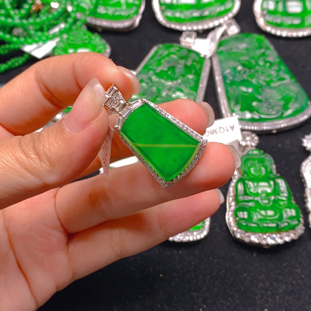 翡翠颈饰银S925镶嵌888888888888