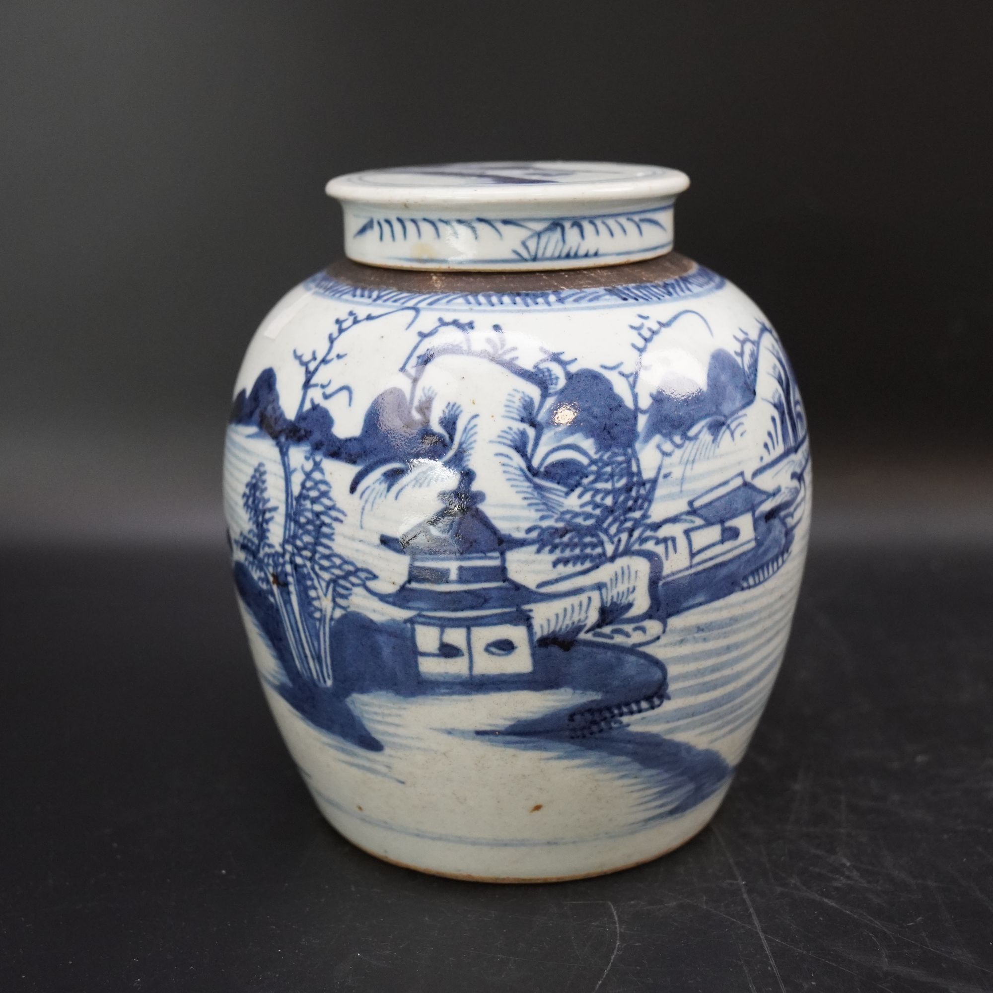 Lot.25080094-1清中期青花亭台楼阁山水纹盖罐 高：约19.1cm