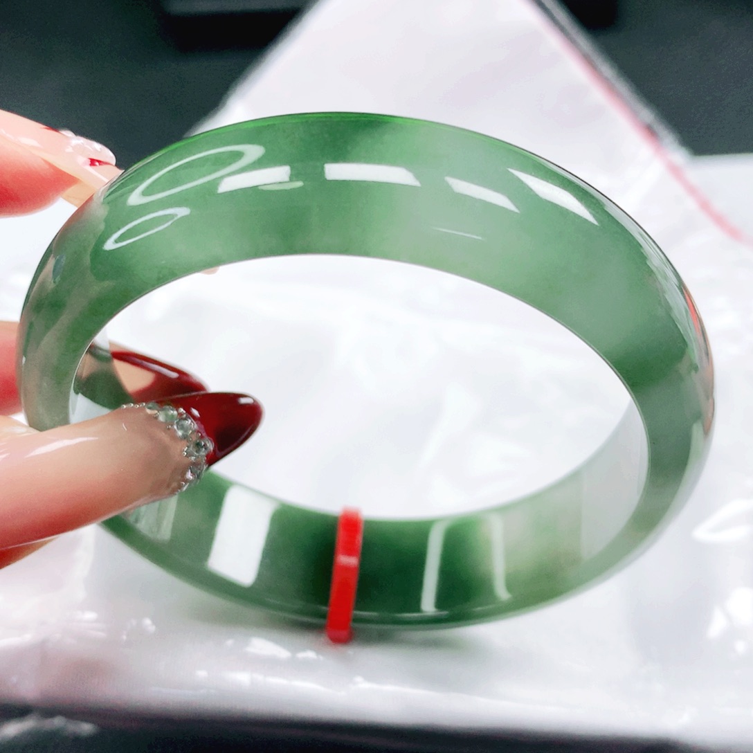 翡翠未镶嵌手镯56