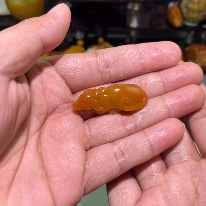 和田玉颈饰未镶嵌星***光