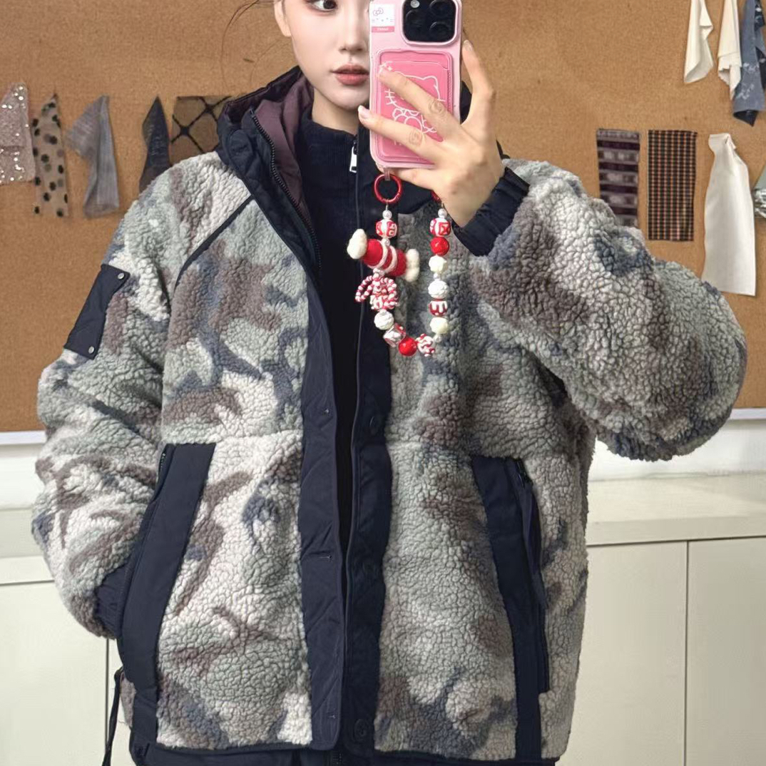 【年终特惠】羽绒服男女同款外套户外情侣连帽防风保暖M2370Q