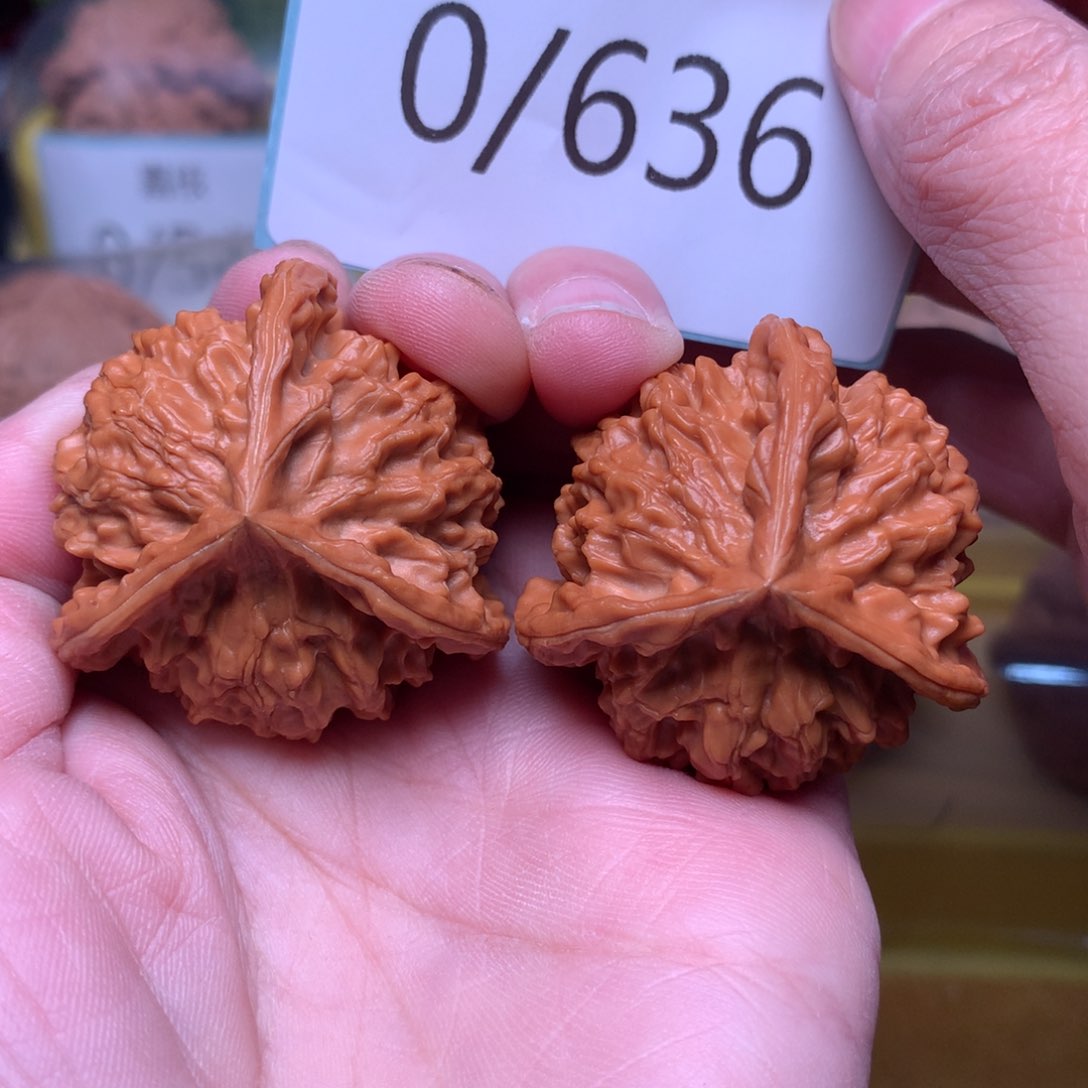 文玩核桃把件盘山正奔38