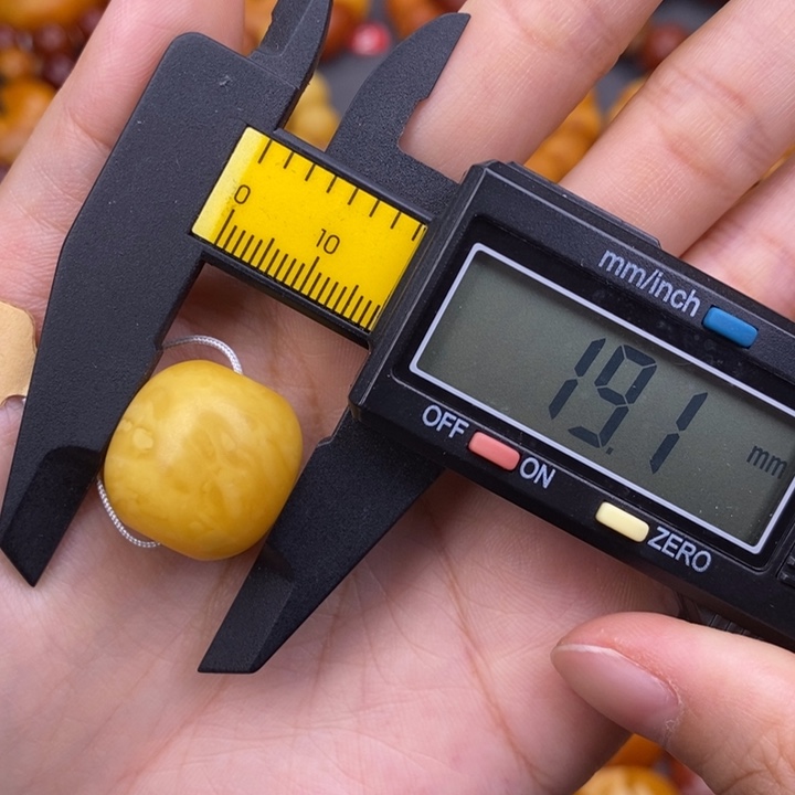 琥珀未镶嵌裸石蜜蜡M