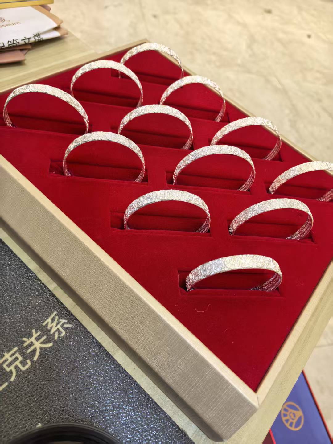 开播宠粉满天繁星开口设计饰品创意百福镯子礼品