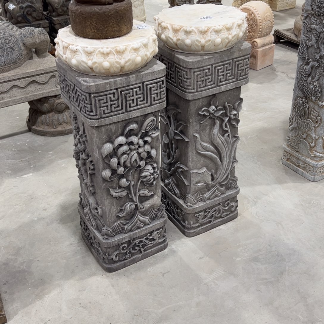 石材梅兰竹菊石柱一对