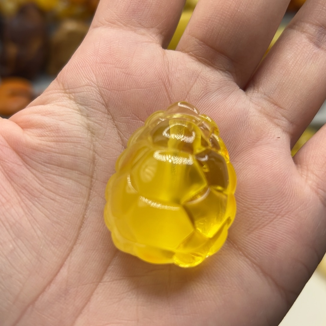 琥珀未镶嵌珠宝奇石