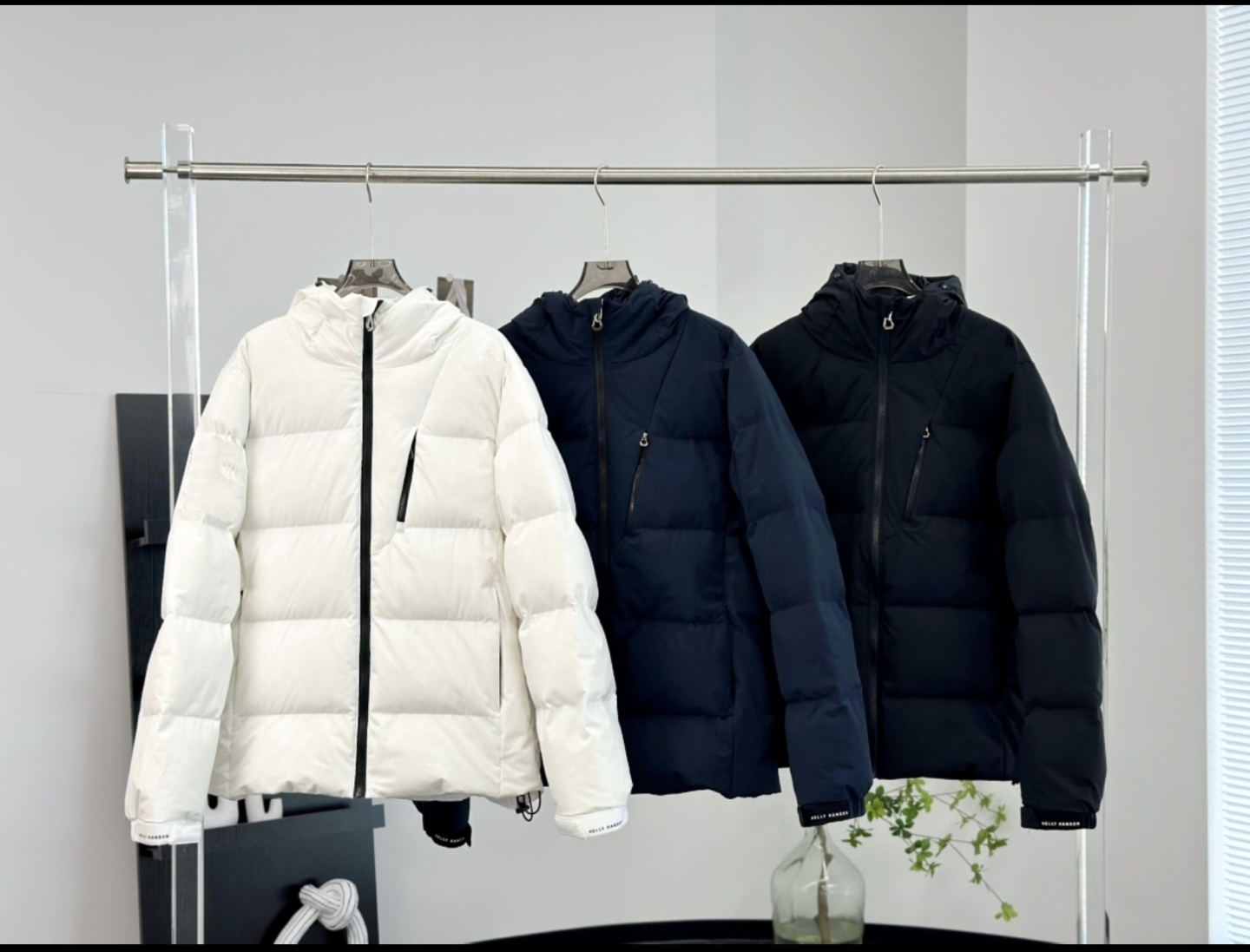 HELLY HEILSHEN简约户外防水连帽休闲显瘦白鸭绒羽绒服