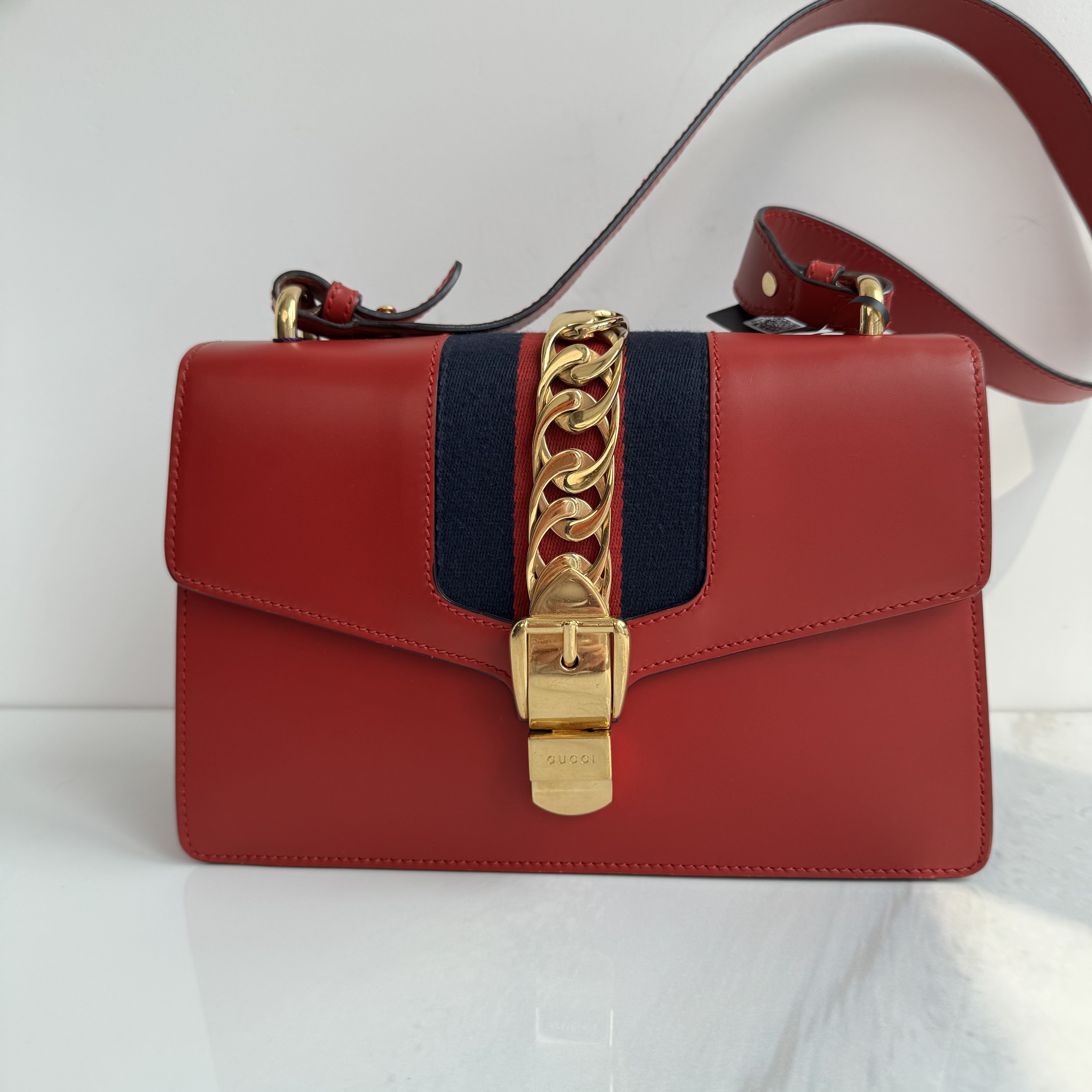 95新 GUCCI/古驰 中号红色塞尔维亚单肩包