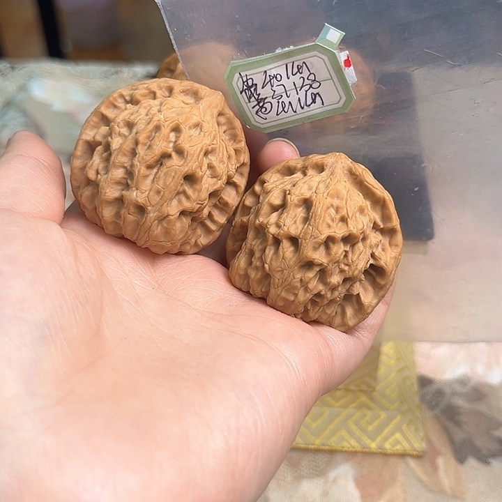 文玩核桃把件非嫁接北京
