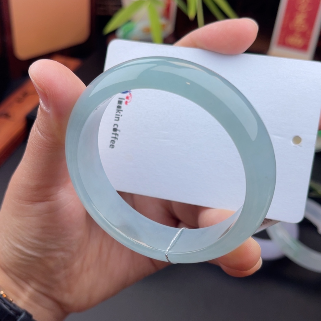 未镶嵌手镯翡翠蓝晴 轮胎