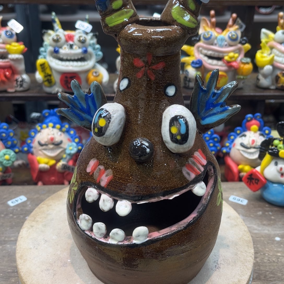 陶瓷纯手工抽象陶瓷摆件微瑕050