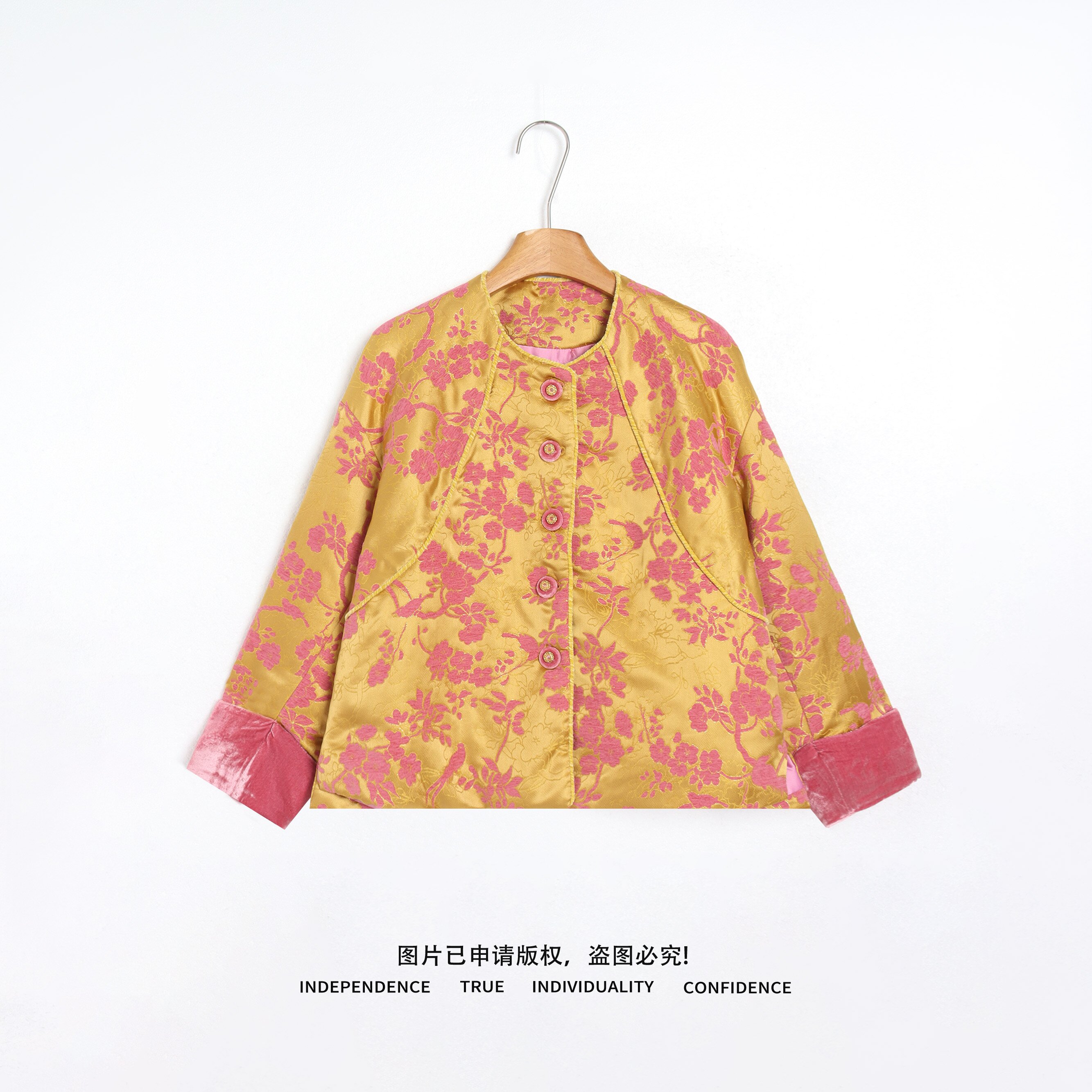 温温清版【花星记】新中式真丝羊毛浮雕提花保暖冬棉衣外套 9910