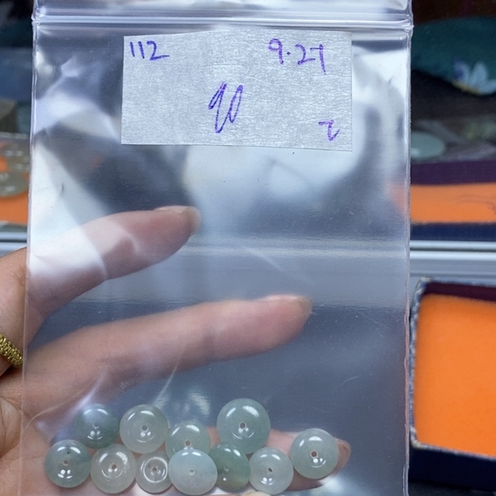无***优定制翡翠未镶嵌不退