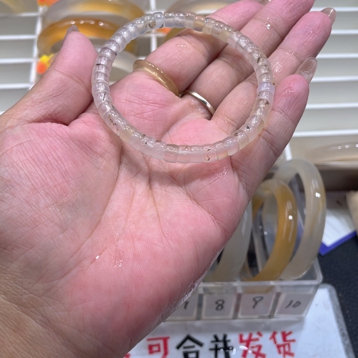 玛瑙/玉髓未镶嵌手镯